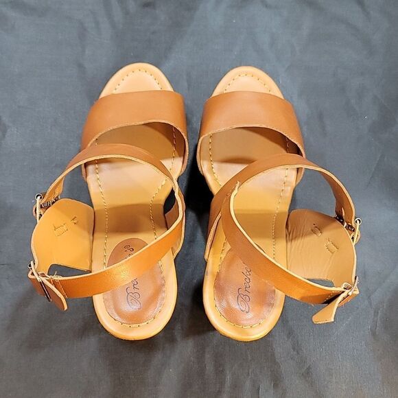 BRECKELLES PLASFORM OPEN TOE BLOCK HEEL SANDAL - Picture 6 of 14